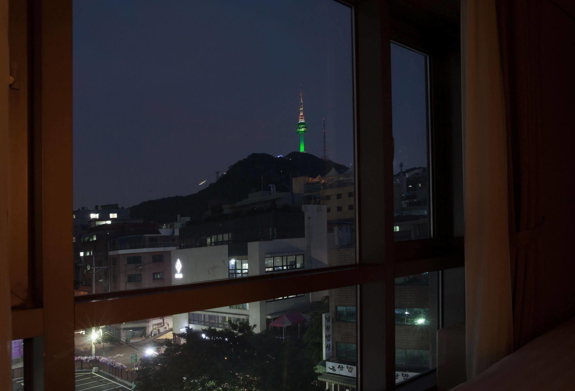 Floral Hotel Namsan City Seoul Myeongdong 外观 照片